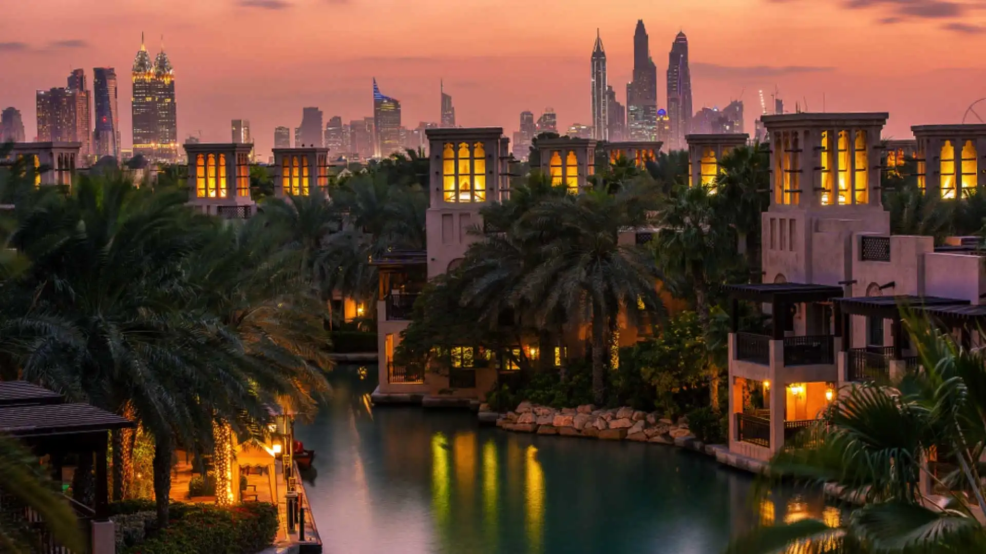 How to Choose the Perfect Villa in Dubai for Investment or Living