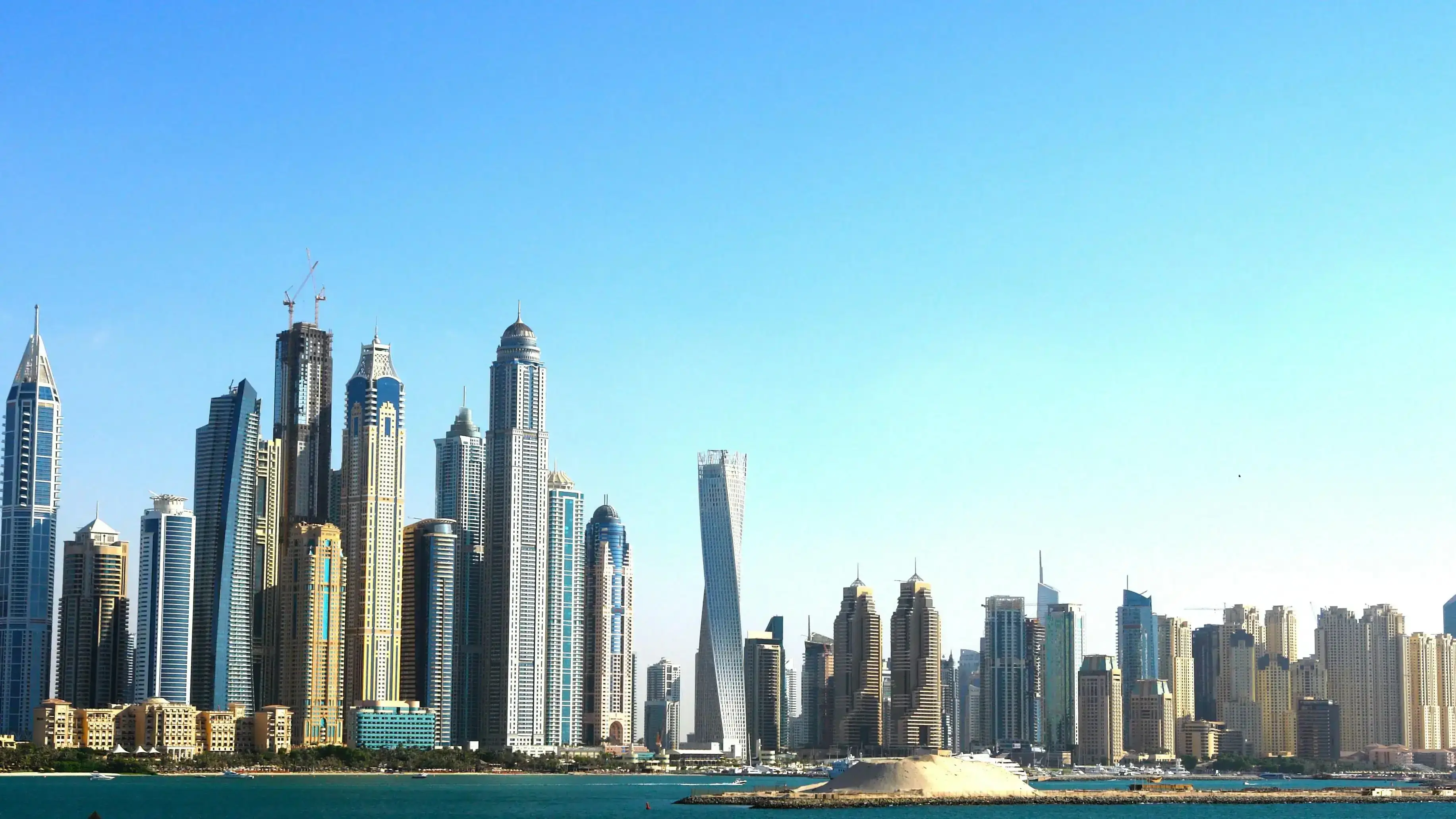 Buying vs Renting in Dubai: Which Is Better in 2025?