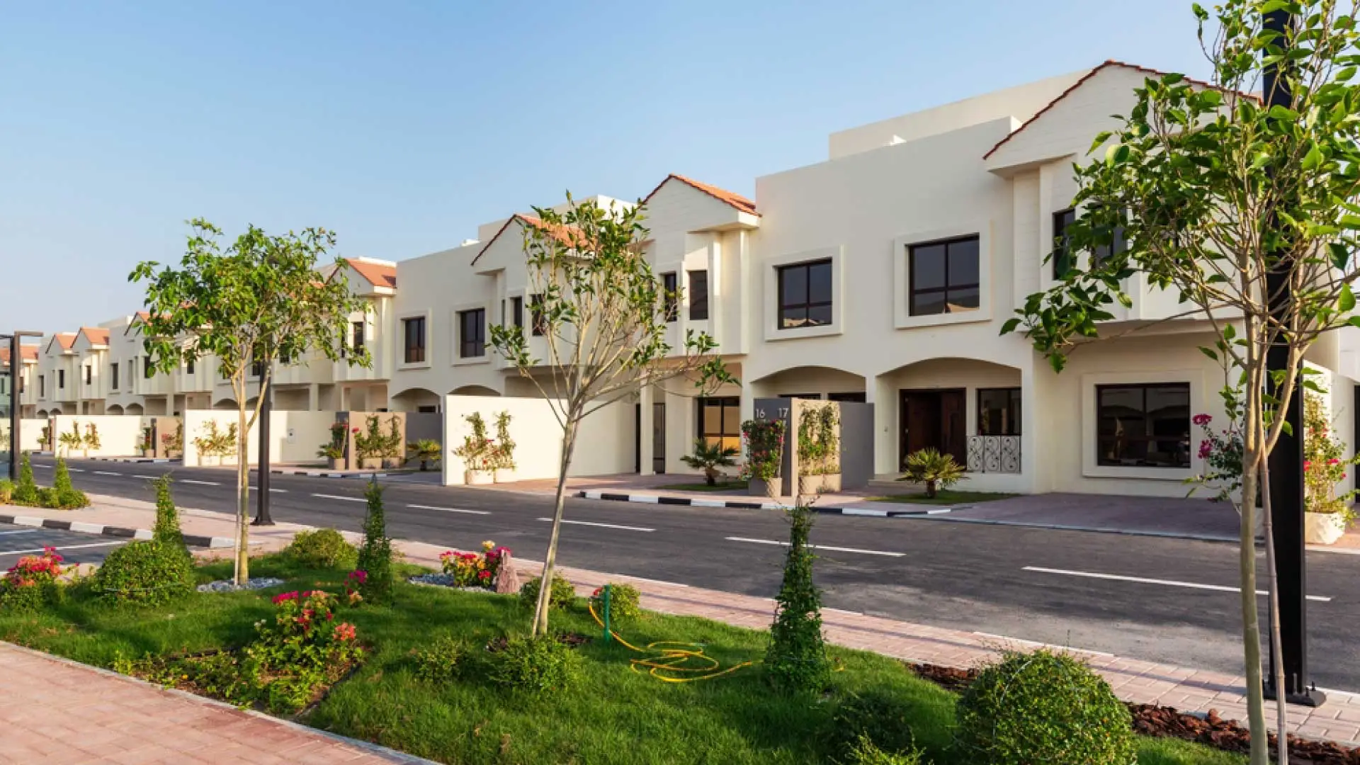 Townhouse vs. Villa in Dubai: What’s the Difference and Which One Suits Your Lifestyle?